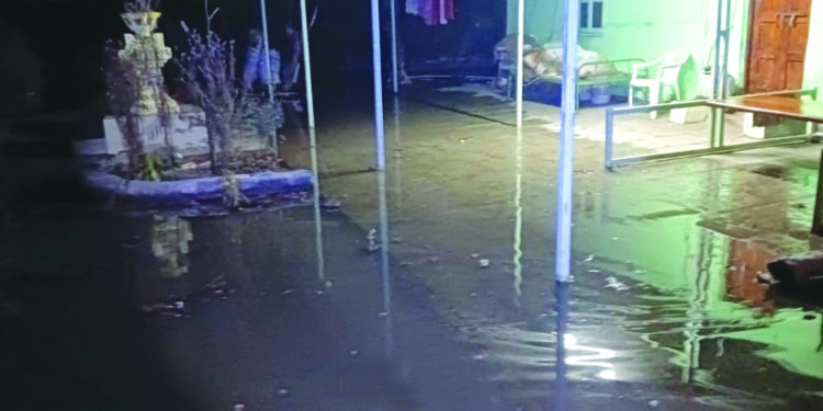 शहापूरमध्ये उधाणाचे पाणी शिरले