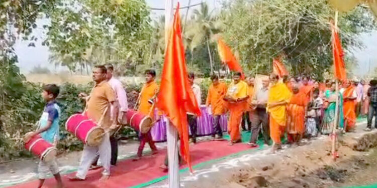 स्वामींचा मुखवटा प्रतिष्ठापना सोहळा