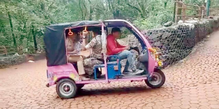 माथेरानमध्ये ई-रिक्षाच्या चार्जिंग स्टेशनची निर्मिती