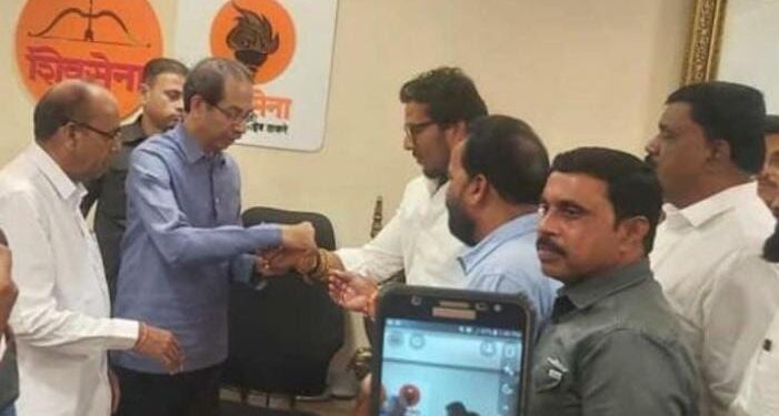 माजी आ. स्व. मधुकर ठाकूर यांचे पुत्र अमीर ठाकूर यांचा ठाकरे गटात प्रवेश