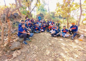 अवचित गडावर स्वच्छता मोहीम