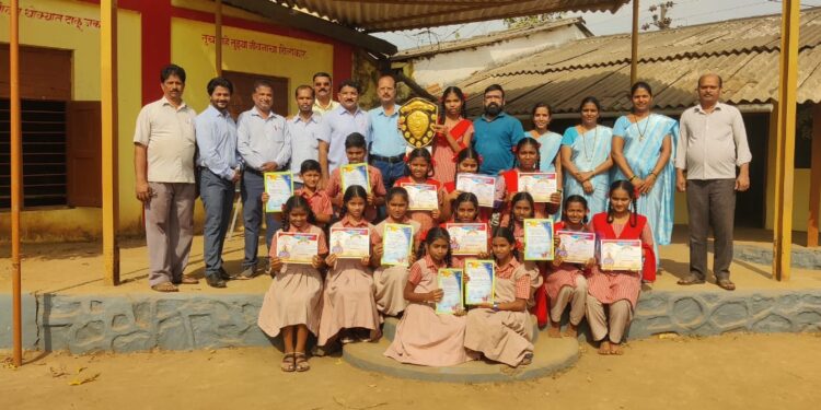 बेलोशी हायस्कूलमधील विद्यार्थ्यांचे घवघवीत यश