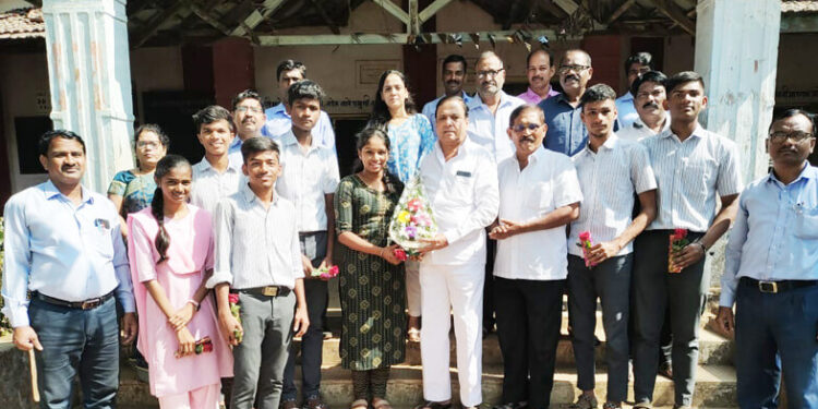 क्रीडा स्पर्धेत विद्यार्थ्यांचे यश