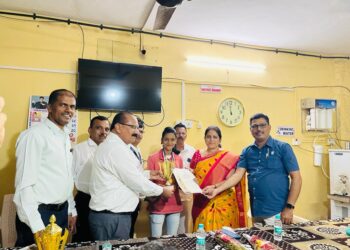 एक धाव आरोग्यासाठी ज्येष्ठांसाठी क्रिकेट स्पर्धा