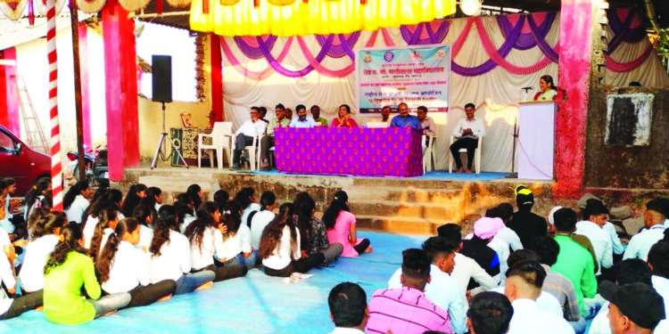 चला व्यसनाला बदनाम करूया, फटाकेमुक्त नववर्ष साजरे करूया