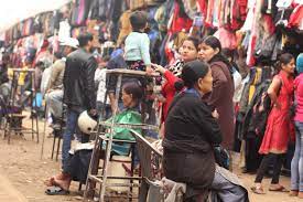 वाढत्या थंडीसाठी बाजारपेठाही सज्ज