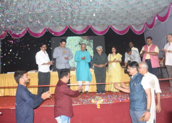 महाविद्यालयीन जीवनाने आयुष्याला कलाटणी