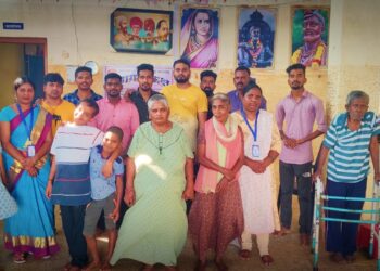 वृद्धाश्रमास टी.व्ही. सेट भेट