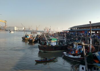 उरणची जलवाहतूक समस्यांच्या गर्तेत