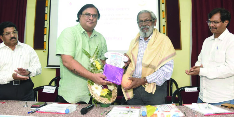 महात्मा फुलेंनी समाजाला दिशा दिली