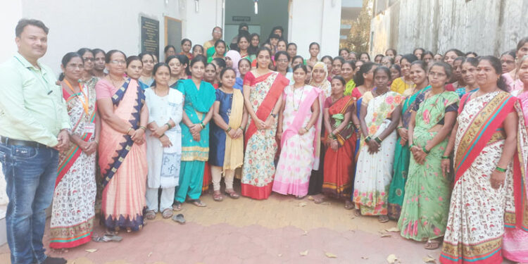 बोर्लीपंचतन येथे महिला ग्रामसंघाची स्थापना