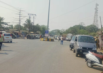 चारफाटा चौकात अपघाताची शक्यता