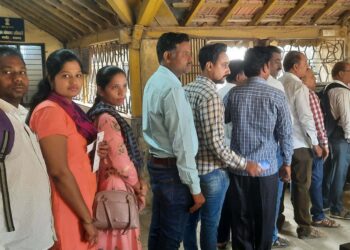 शिक्षक मतदारसंघ निवडणूक: कर्जत तालुक्यात मतदानाला प्रतिसाद