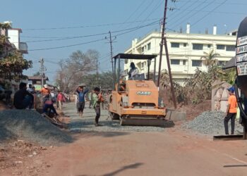 श्रीवर्धन मधील रस्ते दुरूस्तीच्या मार्गावर