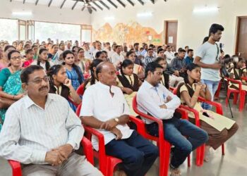 उष:काल फाऊंडेशनचा सन्मान सोहळा