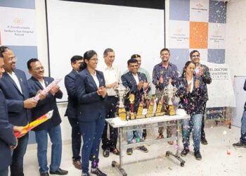 पीडीपीएल क्रिकेट चषकाचे अनावरण