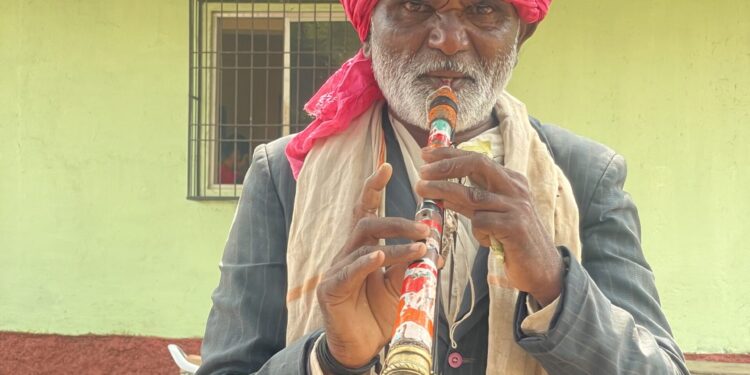 कला लोप पावतेय याची खंत