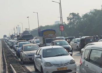 पनवेल-सायन महामार्गावर वाहतूक कोंडी