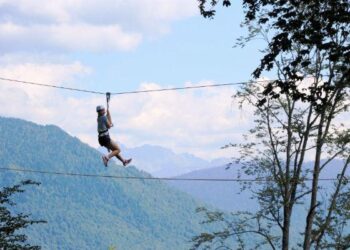 व्हॅली क्रॉसिंगमध्ये खुणावतेय रोजगाराची संधी