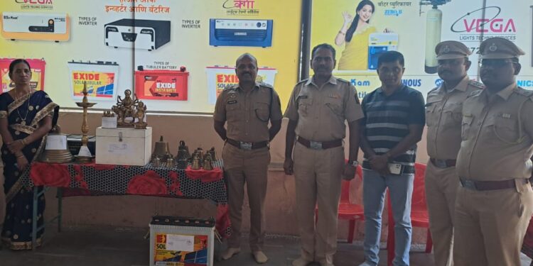 कार्ले खिंड पात्रूदेवी मंदिरातील चोरीचा गेलेला मुद्देमाल केला सपूर्द