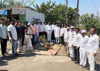 चावंढोळी येथे विकासकामांचे उद्घाटन