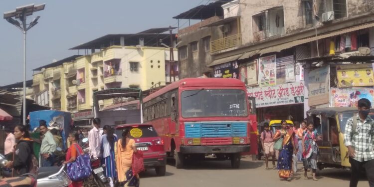 वाहतूक कोंडीने बिरवाडीकर हैराण