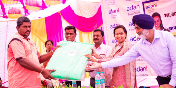 विकासासाठी अदानी फाऊंडेशन कटिबद्ध