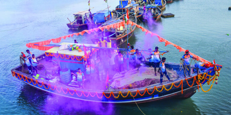 दर्याचा राजा ‘शिमगोत्सवा’साठी परतला