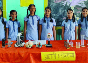 कुरुळ विद्यालयात विज्ञान प्रदर्शन