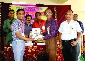 नाडकर्णी आजी स्मृती वक्तृत्व स्पर्धा