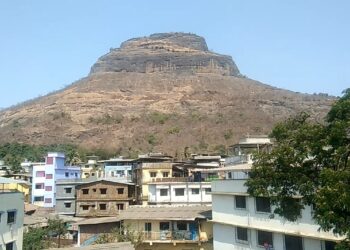 सार्वजनीक शौचालयाची कमतरता