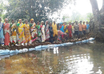 पाणी अडवा पाणी जिरवा योजना वार्‍यावर