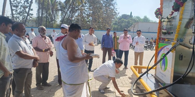 रामेश्‍वर सीएनजी पंपाचे उद्घाटन