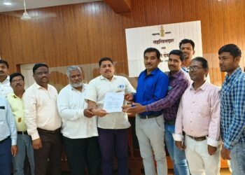 राज्य कर्मचार्‍यांचा संपाचा इशारा