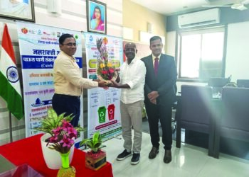 टांझानियाच्या मंत्र्यांची जिल्हा परिषदेला भेट