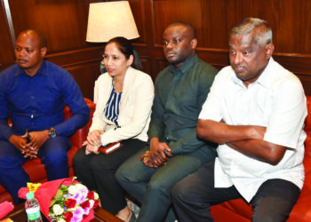 टान्झानिया मंत्र्यांची महाराष्ट्रीय नेत्यांशी सदिच्छा भेट; आ.जयंत पाटील यांचा पुढाकार