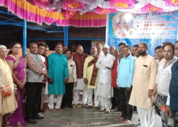 कवितेत सौंदर्य वाढविण कवीची कला