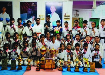 चॅम्पियन्स कराटे क्लब विजयी