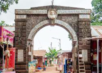 कपाडिया मार्केटमधील आठ गाळ्यांचे हस्तांतरण