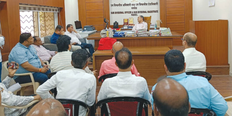 शेतकर्यांचे म्हणणे ऐकून घ्या