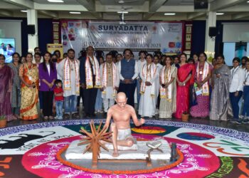 पुणे येथे खादी हस्तकला प्रदर्शन