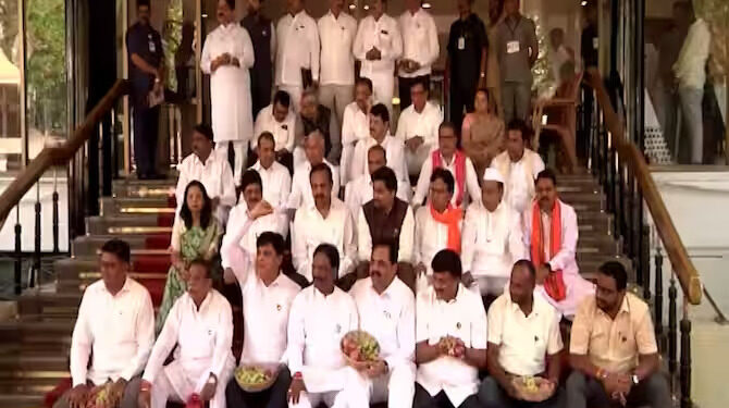 ‘खोक्यांची पिडा टळू दे, बळीचे राज्य येऊ दे’