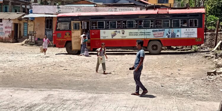 पुणे, ठाणे एसटी सुरू करण्याची मागणी