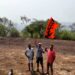 नेरळमधील माणगाव टेकडीवर फडकले १०१ झेंडे