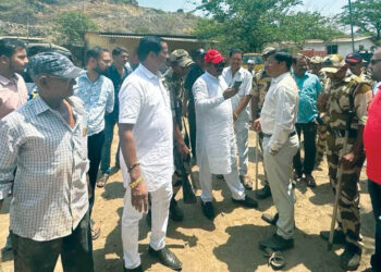 सिडको अतिक्रमण पथकाला मज्जाव