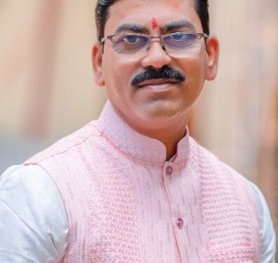 माजी सरपंचांना शासनाने मानधन द्यावे