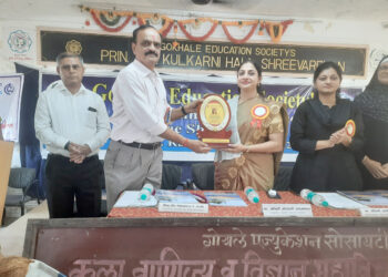 प्रत्येकाने आवडीचे क्षेत्र निवडावे: न्या. जवळगेकर