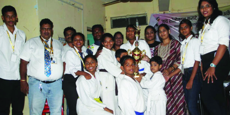 जिल्हास्तरीय कराटे स्पर्धेत अलिबाग अजिंक्य