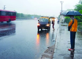 पनवेलमध्ये सरीवर सरी