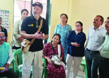 मोफत आरोग्य शिबिराचे आयोजन